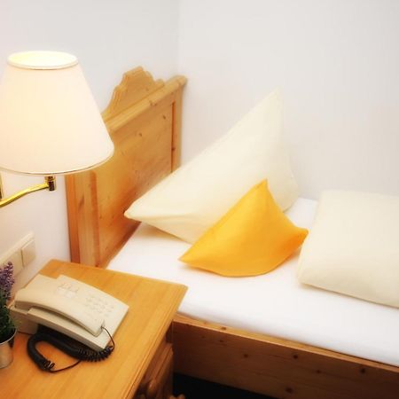 Hotel Trasen Waldkraiburg Ngoại thất bức ảnh