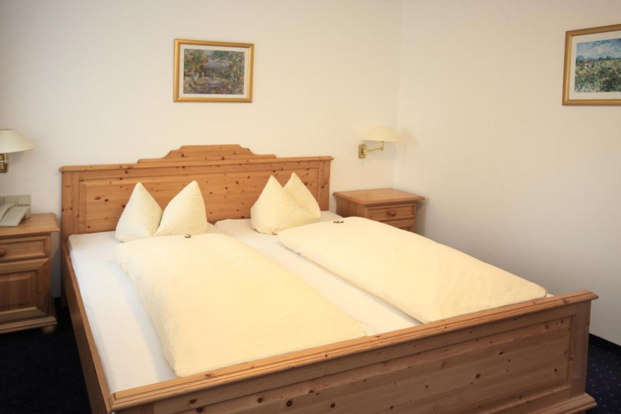 Hotel Trasen Waldkraiburg Ngoại thất bức ảnh