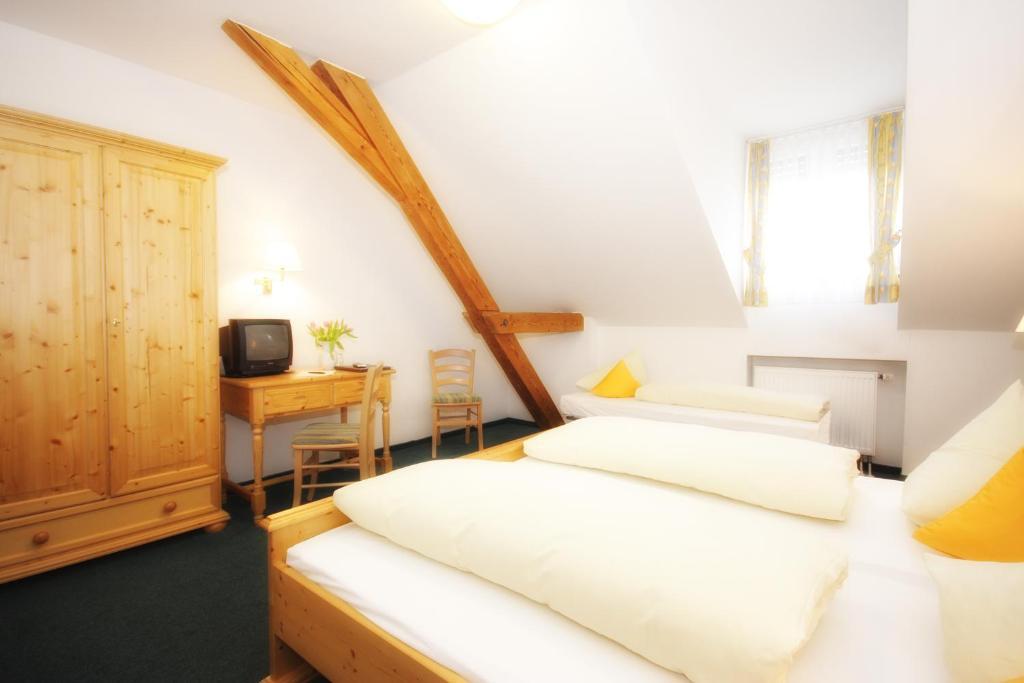 Hotel Trasen Waldkraiburg Phòng bức ảnh